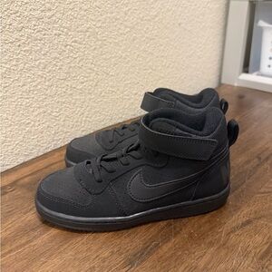 Nike Kids Black Velcro Sneakers